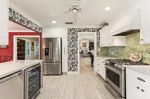 4216 Tallowood Dr, Austin, TX 78731 - Photo 11