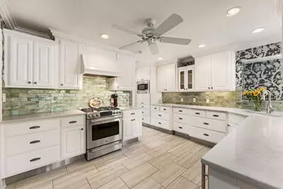 4216 Tallowood Drive, Austin, TX 78731 - Photo 9