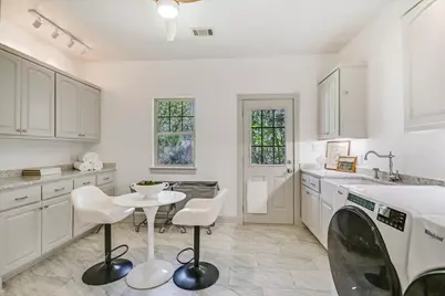 700 Furlong Drive, Austin, TX 78746 - Photo 19