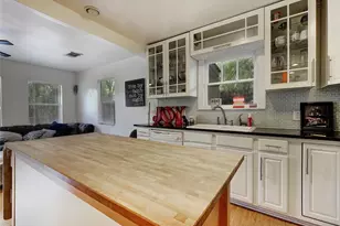 506 W St Johns Ave, Austin, TX 78752 - Photo 11