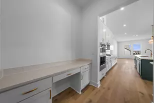 501 Jacaranda Ct, Liberty Hill, TX 78642 - Photo 15