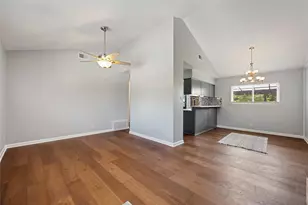 8500 Woodstone Dr Dr, Austin, TX 78757 - Photo 11