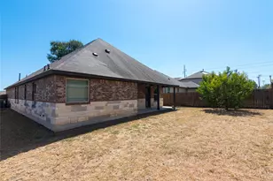 1916 Bobbywoods Ln, Manchaca, TX 78652 - Photo 31