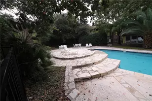 7685 Northcross Dr, Austin, TX 78757 - Photo 11