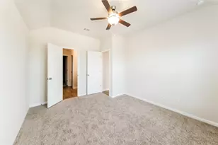 1021 Round Bale Rd, Hutto, TX 78634 - Photo 9