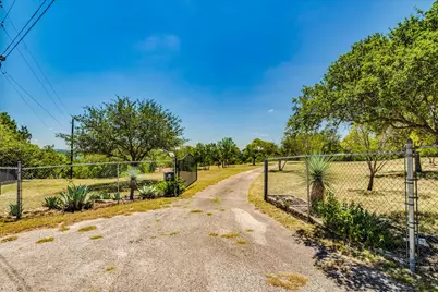 18306 Austin Boulevard #2, Lago Vista, TX 78645 - Photo 5