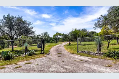 18306 Austin Boulevard #2, Lago Vista, TX 78645 - Photo 37