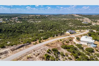 529 Julieanne Cove, Dripping Springs, TX 78620 - Photo 11