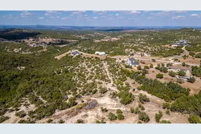 529 Julieanne Cove, Dripping Springs, TX 78620 - Photo 19