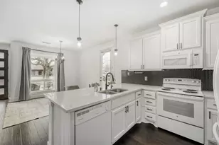 125 Irene St, Elgin, TX 78621 - Photo 11