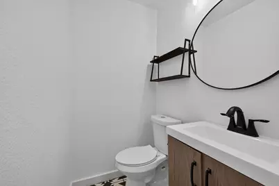 2124 Burton Drive #133, Austin, TX 78741 - Photo 5