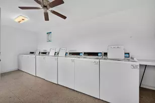 2124 Burton Dr, Austin, TX 78741 - Photo 15