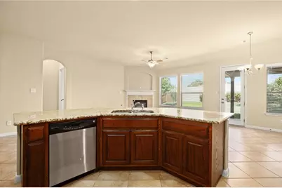 112 W Adelanta Place, Round Rock, TX 78681 - Photo 7
