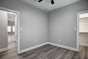 121 S Kanaio Dr, Bastrop, TX 78602 - Photo 17
