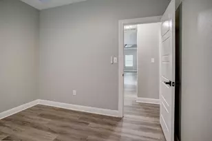 121 S Kanaio Dr, Bastrop, TX 78602 - Photo 35