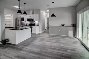 121 S Kanaio Dr, Bastrop, TX 78602 - Photo 25
