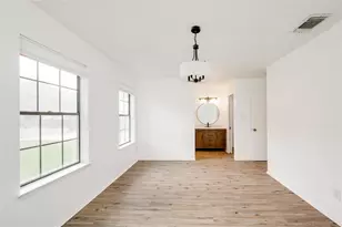 6705 Lancret Hill Dr, Austin, TX 78745 - Photo 13