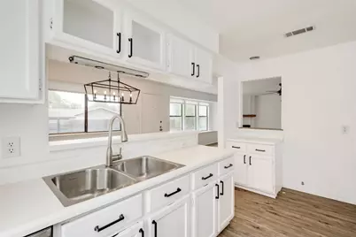 6705 Lancret Hill Drive, Austin, TX 78745 - Photo 11