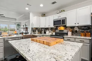 12106 Laws Rd, Buda, TX 78610 - Photo 9