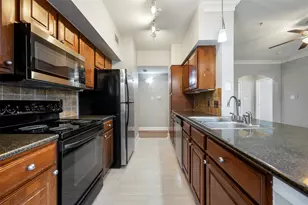 7701 Rialto Blvd, Austin, TX 78735 - Photo 9