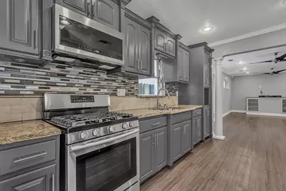 1915 Canterbury Street, Austin, TX 78702 - Photo 9