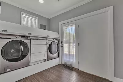 1915 Canterbury Street, Austin, TX 78702 - Photo 23