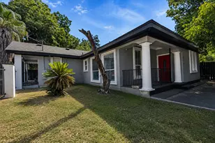 1915 Canterbury St, Austin, TX 78702 - Photo 3