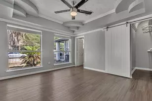 1915 Canterbury St, Austin, TX 78702 - Photo 15