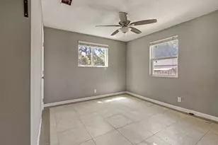 7402 Providence Ave, Austin, TX 78752 - Photo 21