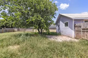 7402 Providence Ave, Austin, TX 78752 - Photo 35