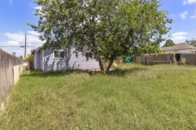7402 Providence Avenue, Austin, TX 78752 - Photo 31