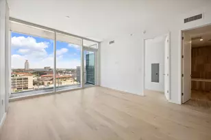 313 W 17th St, Austin, TX 78701 - Photo 1
