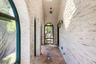 2825 Shoal Crest Ave, Austin, TX 78705 - Photo 9