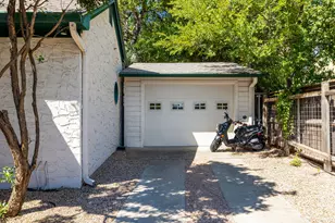 2825 Shoal Crest Ave, Austin, TX 78705 - Photo 13