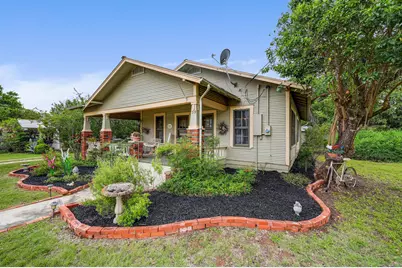 719 Elm Street, Blanco, TX 78606 - Photo 3
