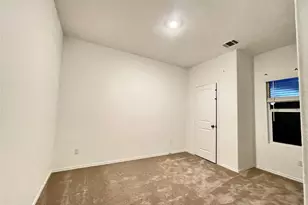 332 Amber Gln, San Marcos, TX 78656 - Photo 17