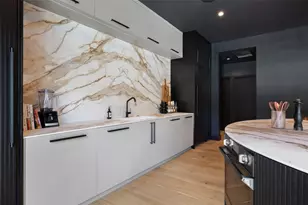 204 Westbrook Dr, Austin, TX 78746 - Photo 9