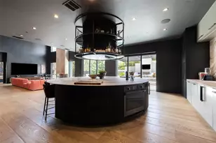 204 Westbrook Dr, Austin, TX 78746 - Photo 9