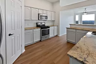 404 Stewart Dr, Hutto, TX 78634 - Photo 25