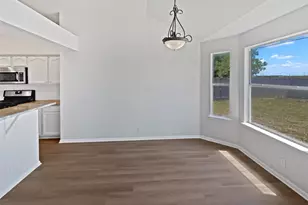 404 Stewart Dr, Hutto, TX 78634 - Photo 23