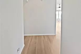 404 Stewart Dr, Hutto, TX 78634 - Photo 11