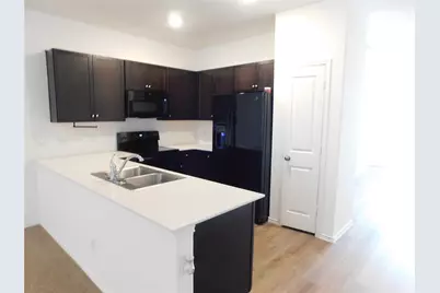 340 The Bad Way, Jarrell, TX 76537 - Photo 7