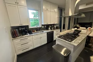 3210 Hampton Rd, Austin, TX 78705 - Photo 3