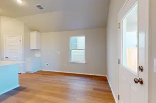 12204 Dillon Fls Dr, Austin, TX 78747 - Photo 13