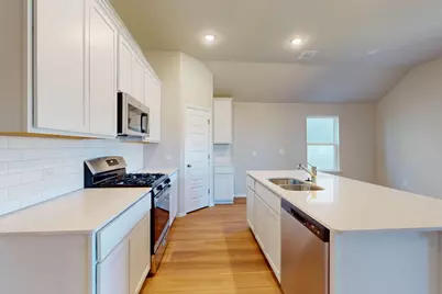 12204 Dillon Falls Drive, Austin, TX 78747 - Photo 11