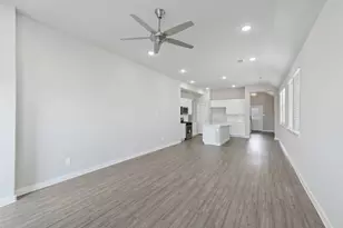 133 Tolo Dr, Elgin, TX 78621 - Photo 7