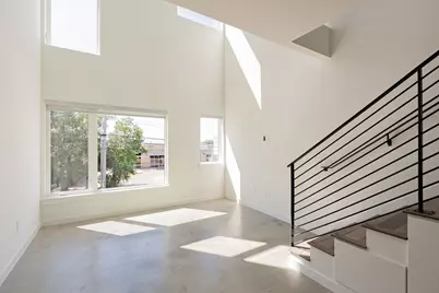 2002 E 7th Street #207, Austin, TX 78702 - Photo 7