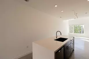 2002 E 7th St, Austin, TX 78702 - Photo 5
