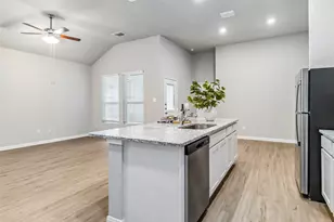 957 Staglin St, Buda, TX 78610 - Photo 11