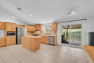 105 Holman Cir, Gatesville, TX 76528 - Photo 7